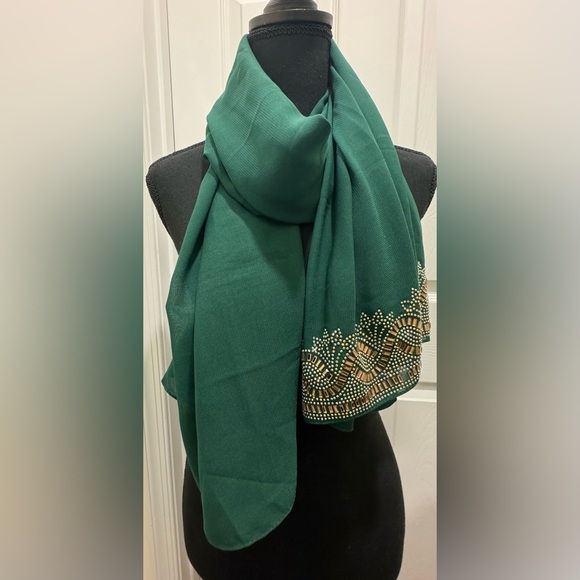 Like new Kaftan with matching Hijab head wrap - Picture 3 of 7